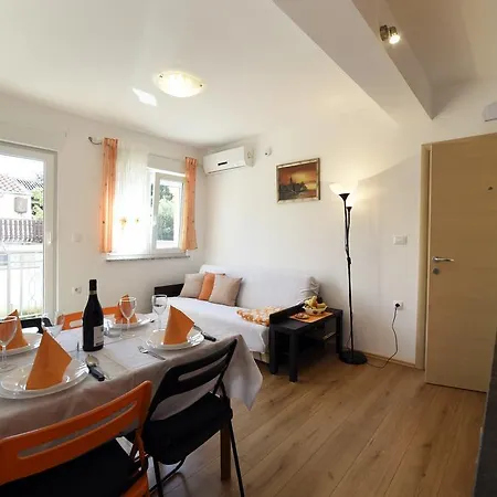 Rudy Apartman *